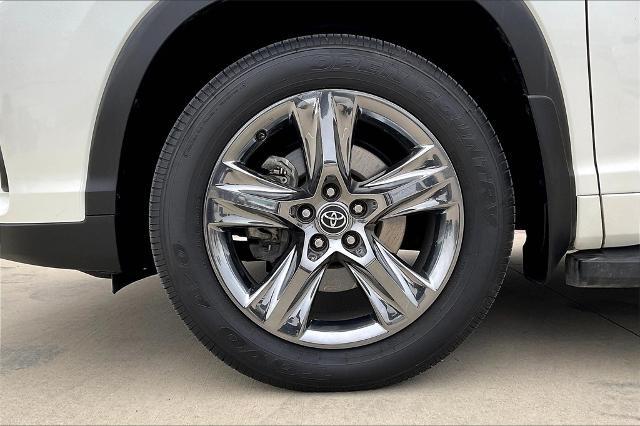 2019 Toyota Highlander Vehicle Photo in Grapevine, TX 76051