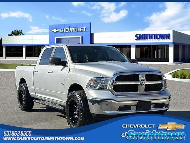 2019 Ram 1500 Classic Vehicle Photo in SAINT JAMES, NY 11780-3219