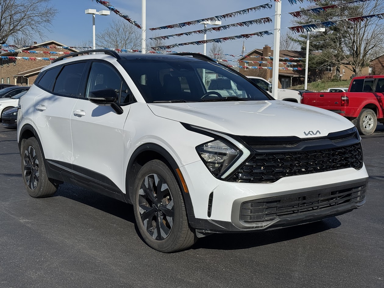 2023 Kia Sportage Vehicle Photo in BOONVILLE, IN 47601-9633
