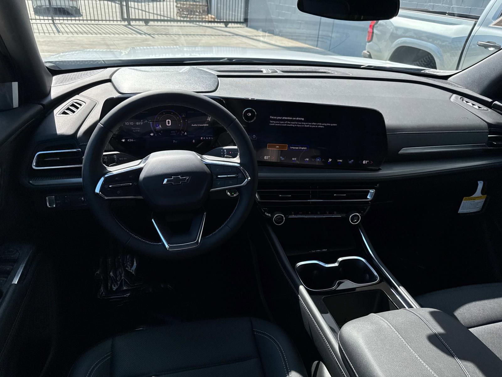 2025 Chevrolet Traverse Vehicle Photo in LOS ANGELES, CA 90007-3794