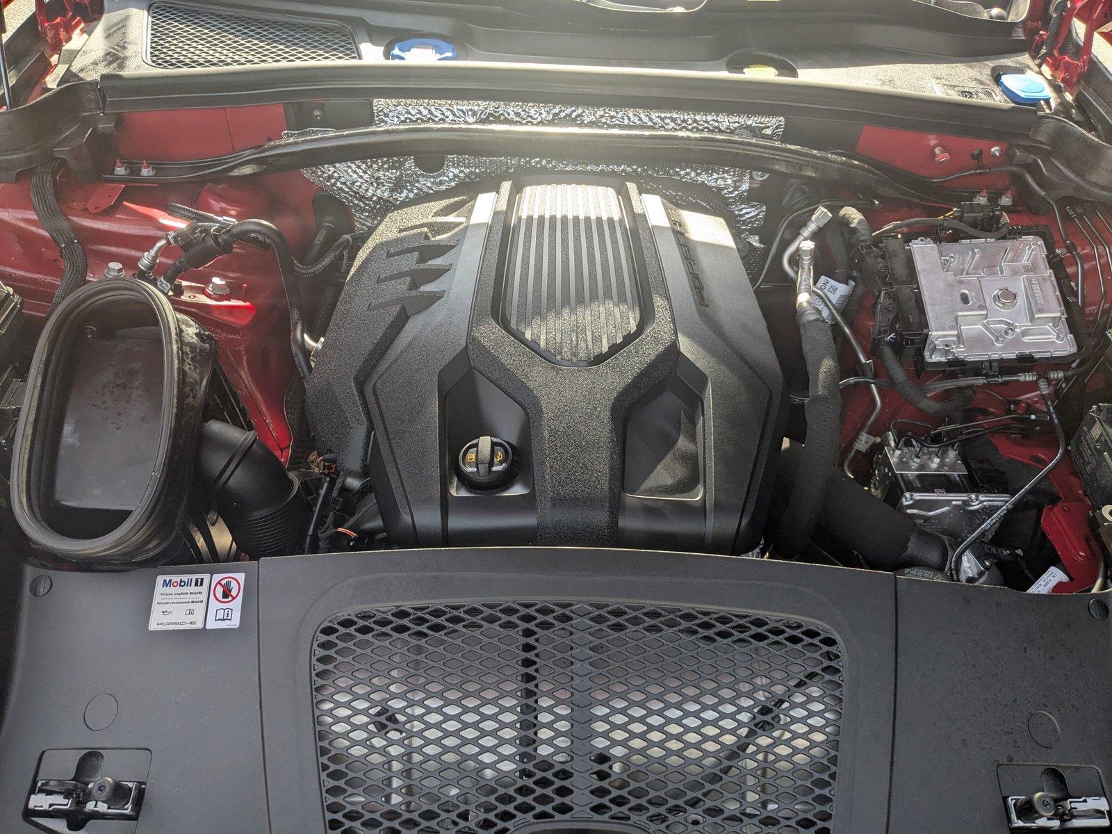 2025 Porsche Macan Vehicle Photo in Towson, MD 21204