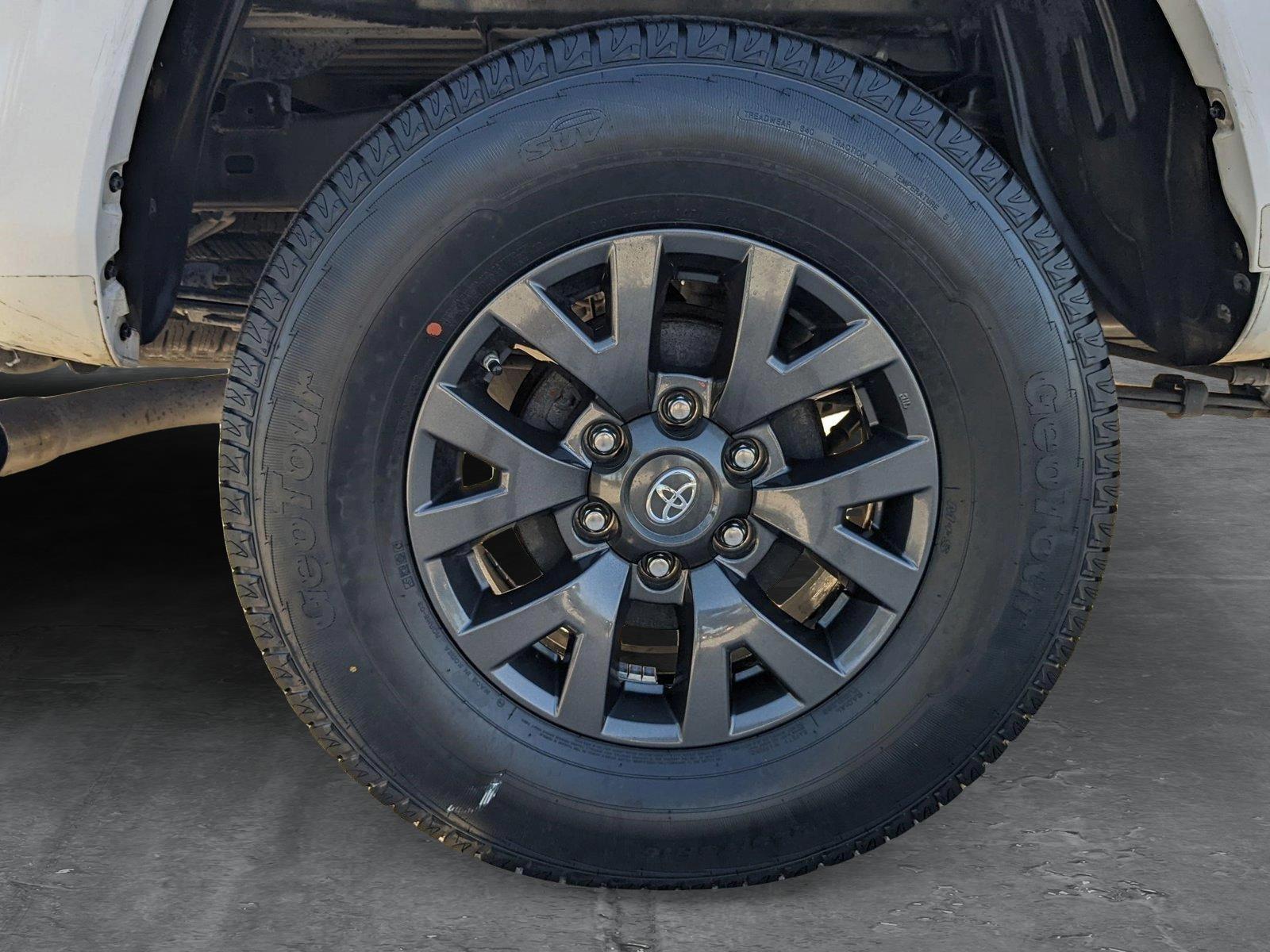 2020 Toyota Tacoma 2WD Vehicle Photo in Davie, FL 33331