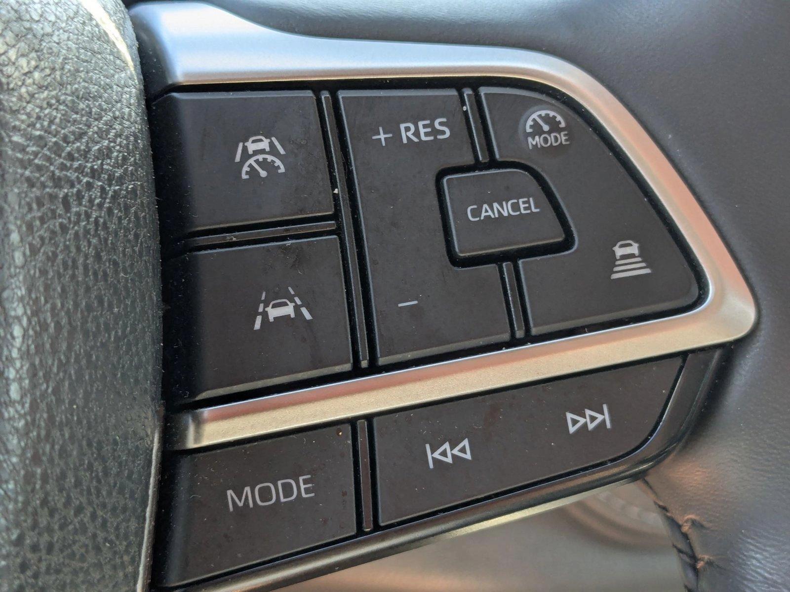 2024 Toyota Grand Highlander Vehicle Photo in Tampa, FL 33614