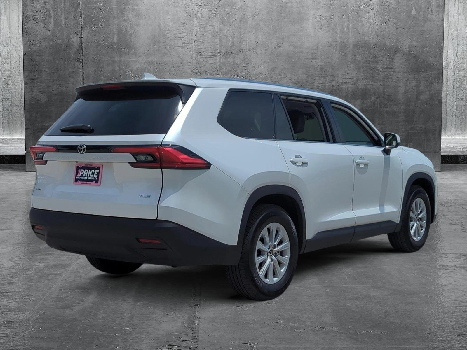 2024 Toyota Grand Highlander Vehicle Photo in Ft. Myers, FL 33907