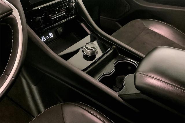 2024 Jeep Grand Cherokee Vehicle Photo in Kansas City, MO 64114