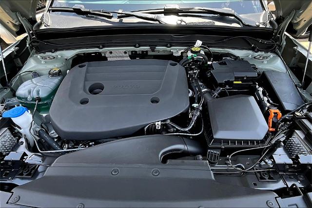 2025 Volvo XC40 Vehicle Photo in Houston, TX 77007