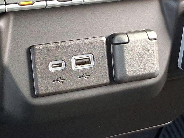 2023 Chevrolet Silverado 1500 Vehicle Photo in PAWLING, NY 12564-3219