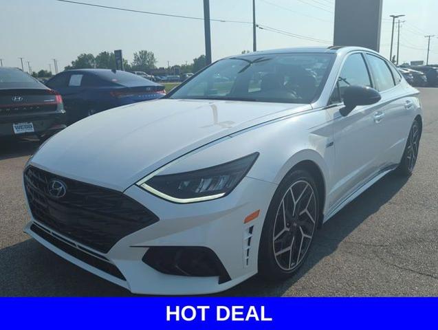 2022 Hyundai SONATA Vehicle Photo in Merrillville, IN 46410