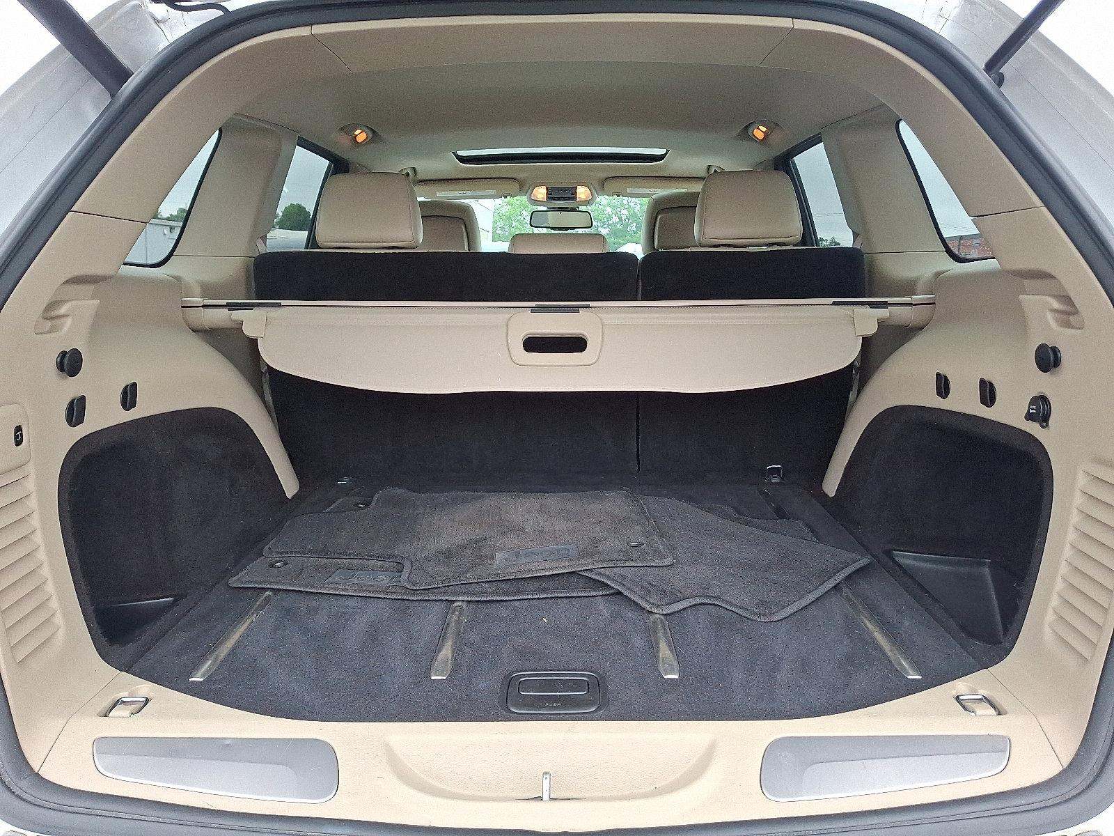 2015 Jeep Grand Cherokee Vehicle Photo in Harrisburg, PA 17111