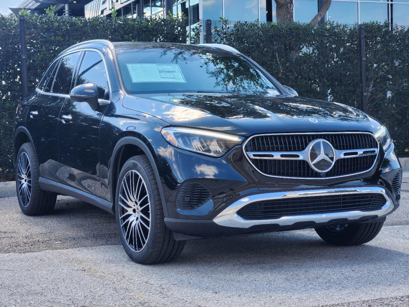 2025 Mercedes-Benz GLC Vehicle Photo in HOUSTON, TX 77079