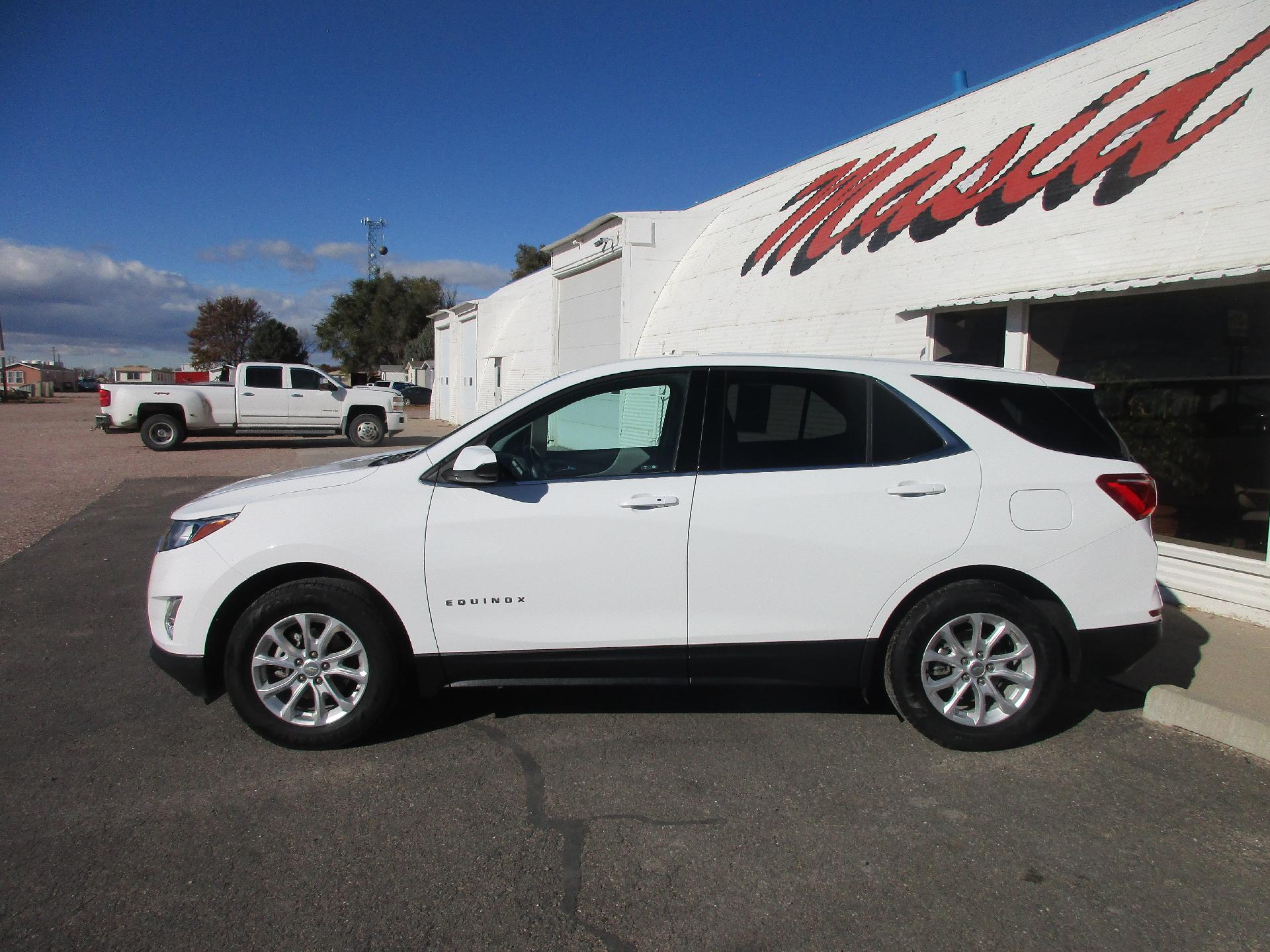 Used 2020 Chevrolet Equinox LT with VIN 3GNAXUEV1LS568452 for sale in Morrill, NE