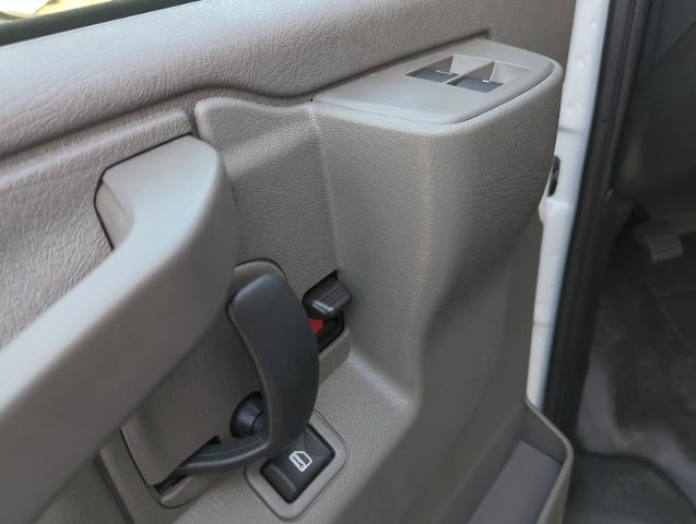 2024 GMC Savana Cutaway 3500 Vehicle Photo in PASADENA, CA 91107-3803