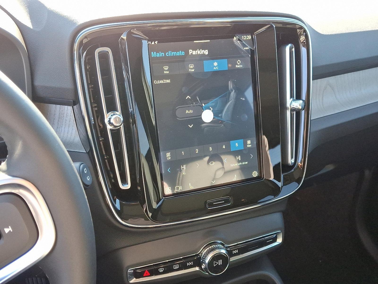 2025 Volvo XC40 Vehicle Photo in Trevose, PA 19053
