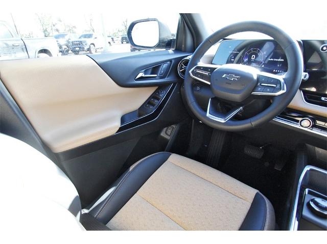 2025 Chevrolet Equinox Vehicle Photo in ROSENBERG, TX 77471-5675