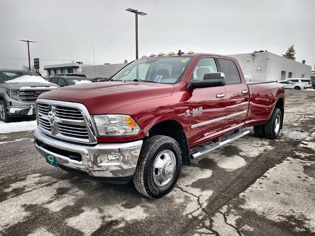 2015 Ram 3500 Vehicle Photo in WILLIAMSVILLE, NY 14221-2883