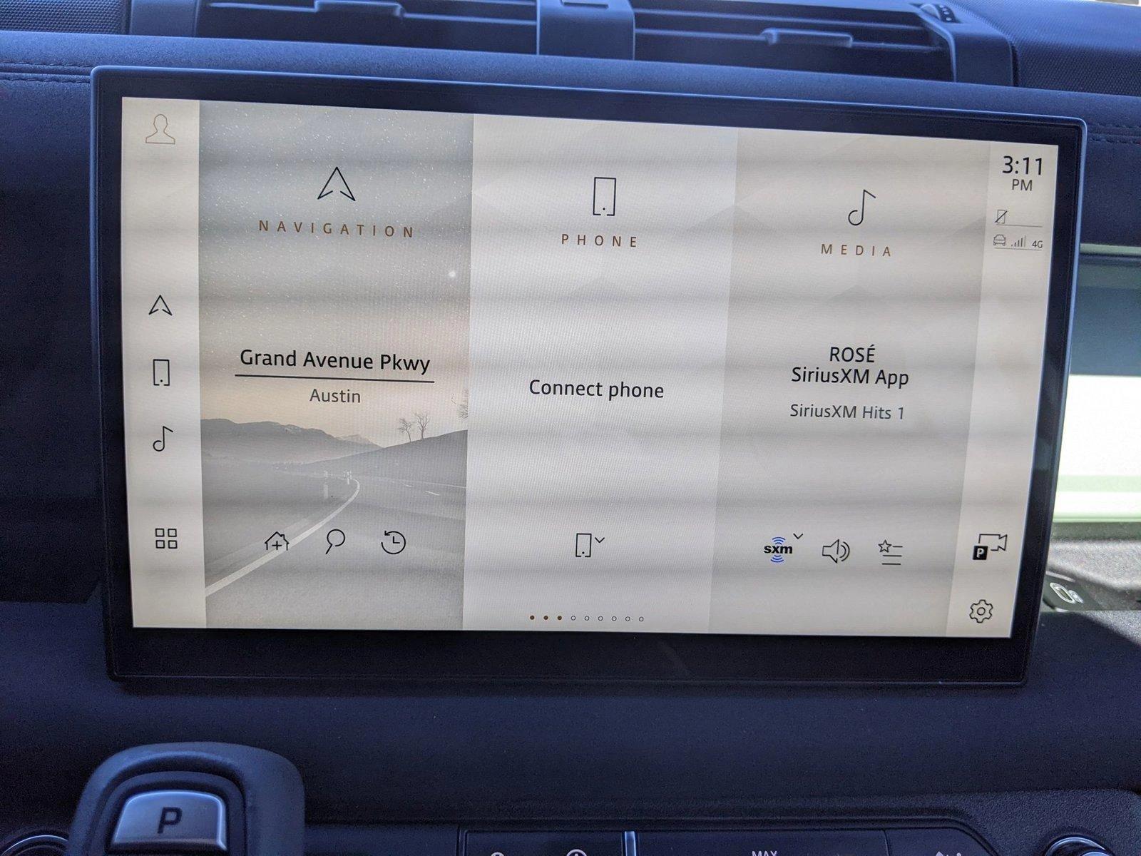 2023 Land Rover Defender Vehicle Photo in Austin, TX 78728