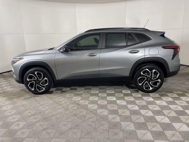 2025 Chevrolet Trax Vehicle Photo in PHOENIX, AZ 85014-3381
