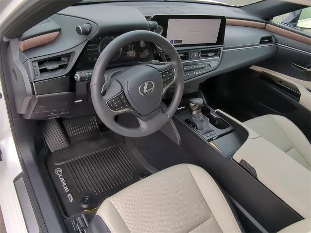 2024 Lexus ES 300h Vehicle Photo in ALBERTVILLE, AL 35950-0246