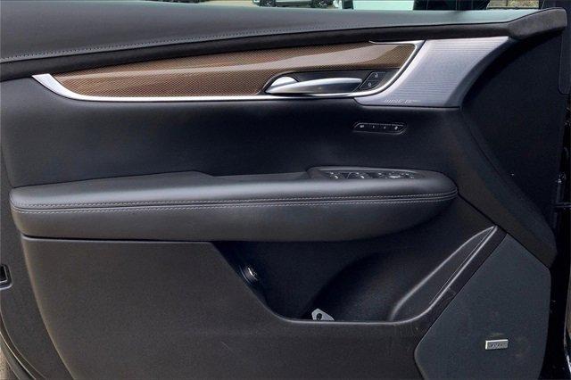 2024 Cadillac XT5 Vehicle Photo in KANSAS CITY, MO 64114-4545