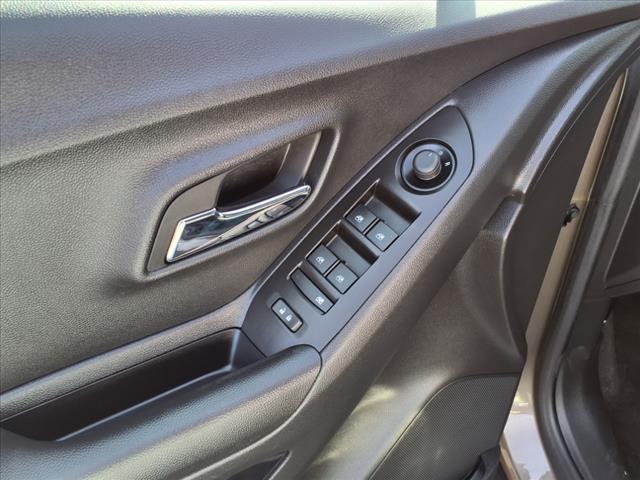 2022 Chevrolet Trax Vehicle Photo in TARENTUM, PA 15084-1435