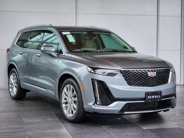 2025 Cadillac XT6 Vehicle Photo in HOUSTON, TX 77079