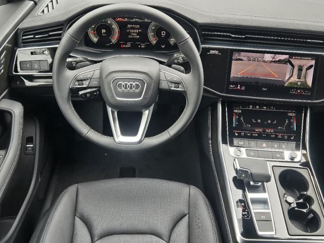 2025 Audi Q7 Vehicle Photo in SUGAR LAND, TX 77478