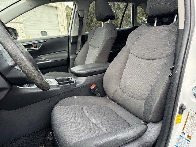 2019 Toyota RAV4 Vehicle Photo in Mechanicsburg, PA 17050-1707
