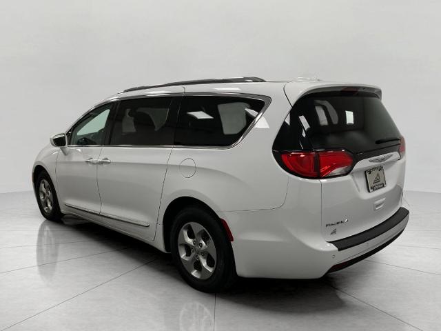 2017 Chrysler Pacifica Vehicle Photo in Appleton, WI 54913