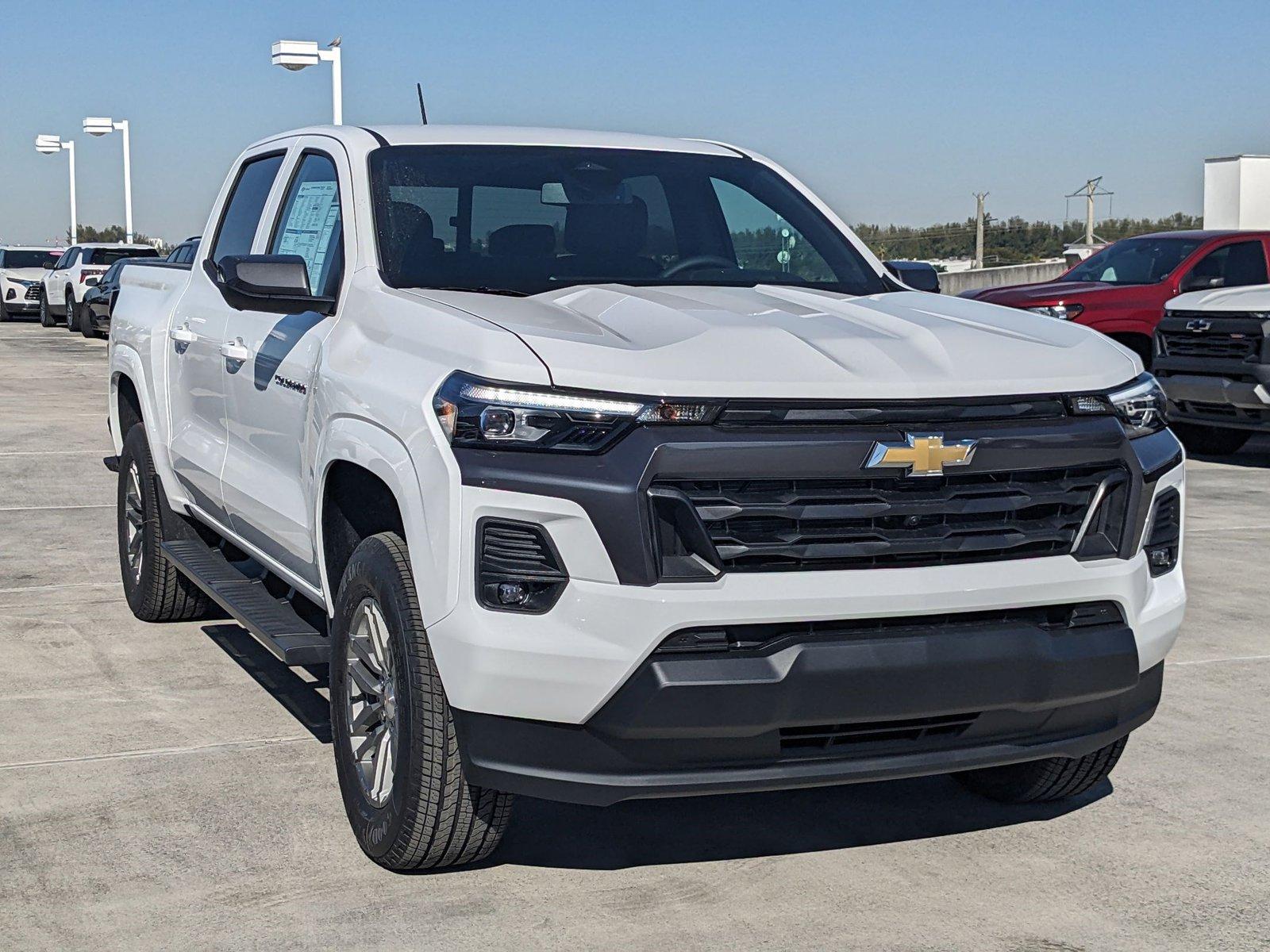 2025 Chevrolet Colorado Vehicle Photo in MIAMI, FL 33172-3015