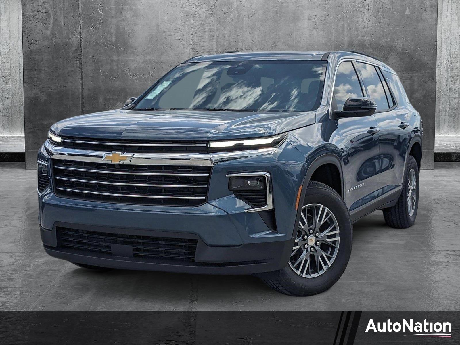2025 Chevrolet Traverse Vehicle Photo in MIAMI, FL 33172-3015