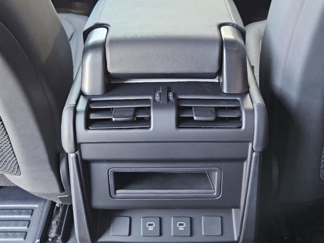 2025 Defender Vehicle Photo in AUSTIN, TX 78717