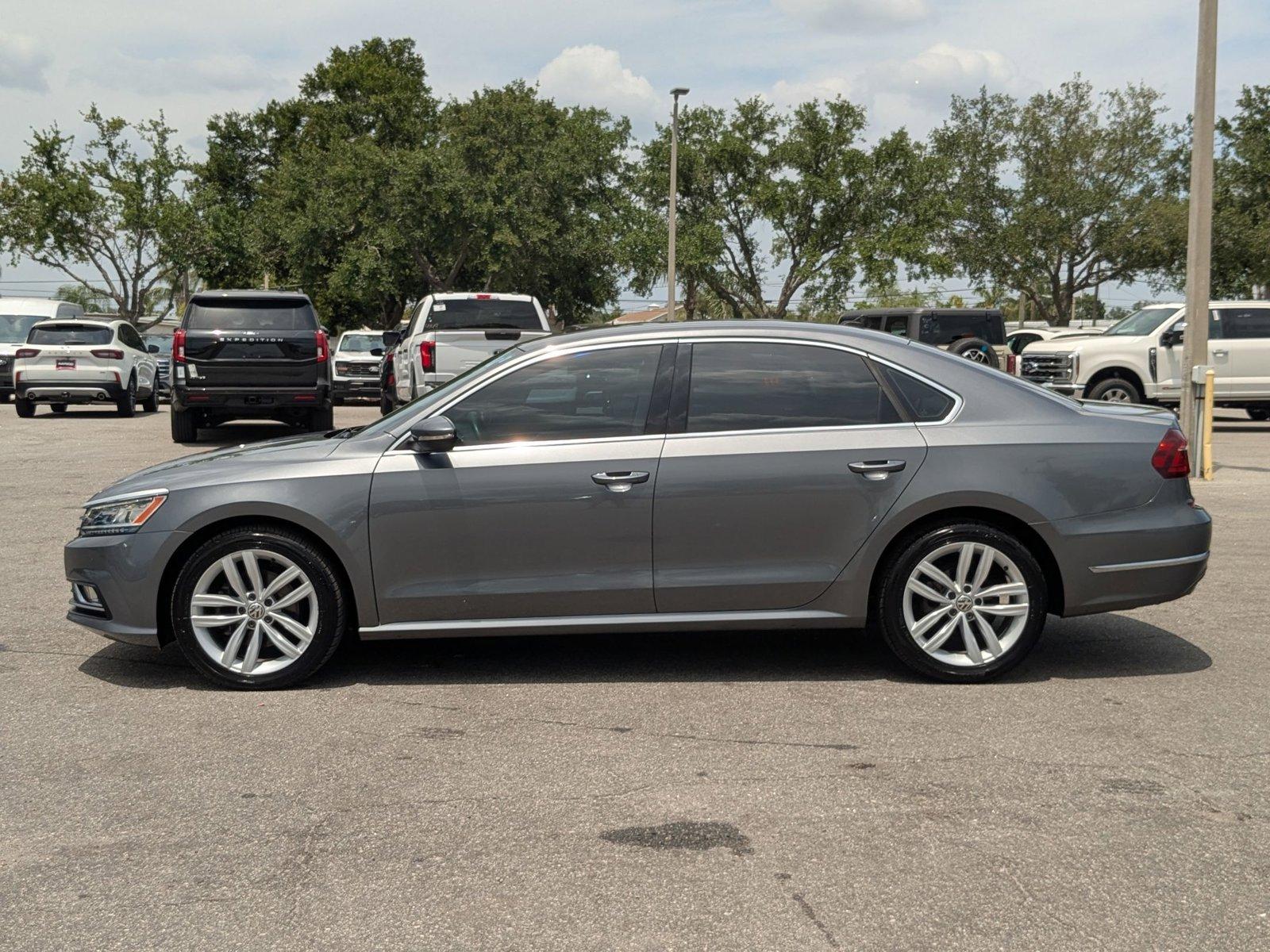 2018 Volkswagen Passat Vehicle Photo in St. Petersburg, FL 33713