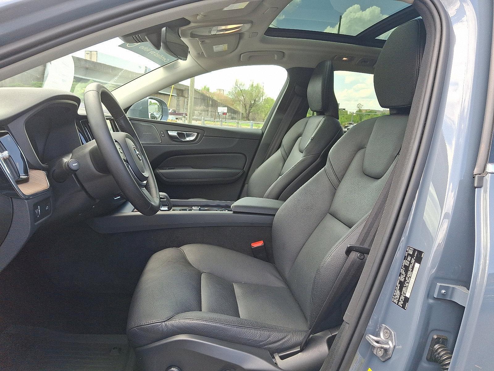 2022 Volvo XC60 Vehicle Photo in Trevose, PA 19053