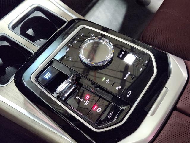 2025 BMW i7 Vehicle Photo in GRAPEVINE, TX 76051