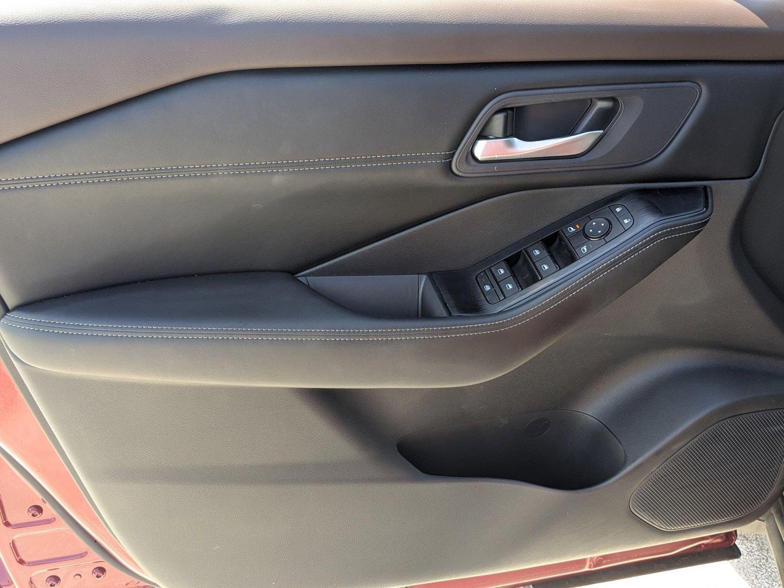 2023 Nissan Rogue Vehicle Photo in Pembroke Pines , FL 33084