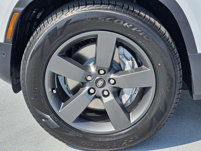 2025 Defender Vehicle Photo in AUSTIN, TX 78717
