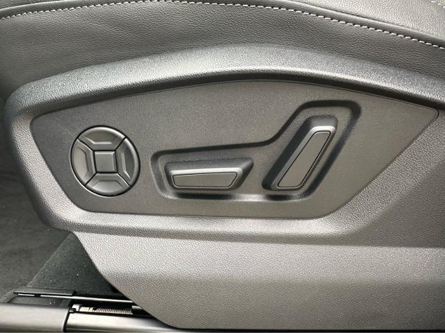 2025 Audi Q7 Vehicle Photo in HOUSTON, TX 77090