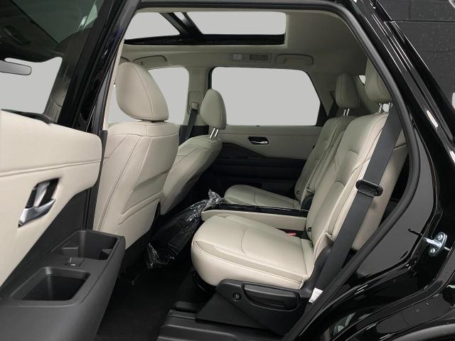 2025 Nissan Pathfinder Vehicle Photo in Appleton, WI 54913