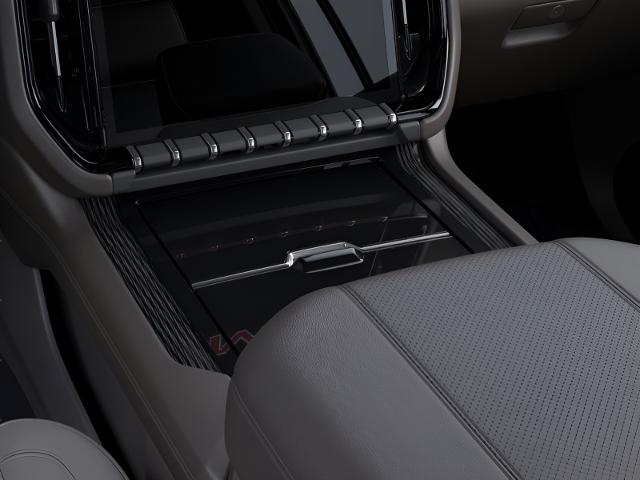 2025 GMC Yukon XL Vehicle Photo in GREEN BAY, WI 54303-3330