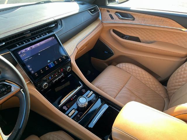 2021 Jeep Grand Cherokee L Vehicle Photo in GREEN BAY, WI 54304-5303
