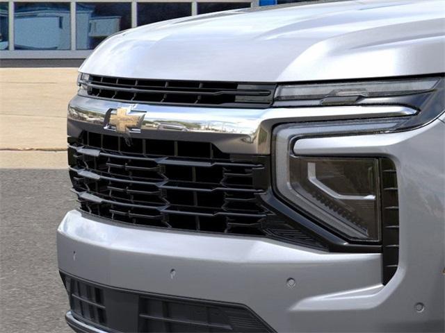2025 Chevrolet Suburban Vehicle Photo in ENGLEWOOD, CO 80113-6708