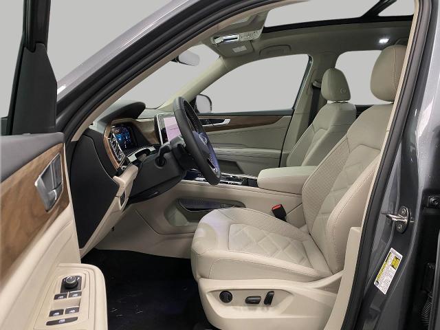 2025 Volkswagen Atlas Vehicle Photo in Appleton, WI 54913