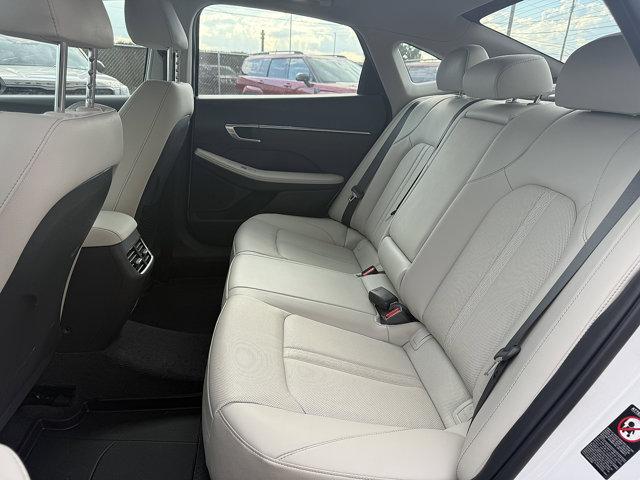 2023 Hyundai SONATA Vehicle Photo in Philadelphia, PA 19116