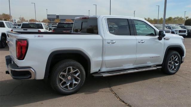 2025 GMC Sierra 1500 Vehicle Photo in GOODYEAR, AZ 85338-1310