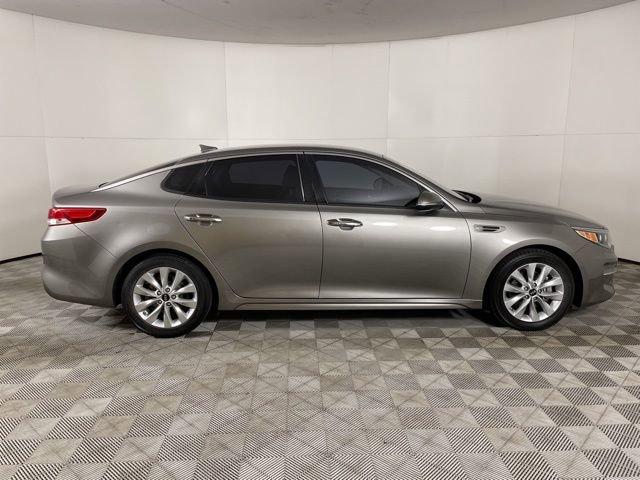 2016 Kia Optima Vehicle Photo in PHOENIX, AZ 85014-3381