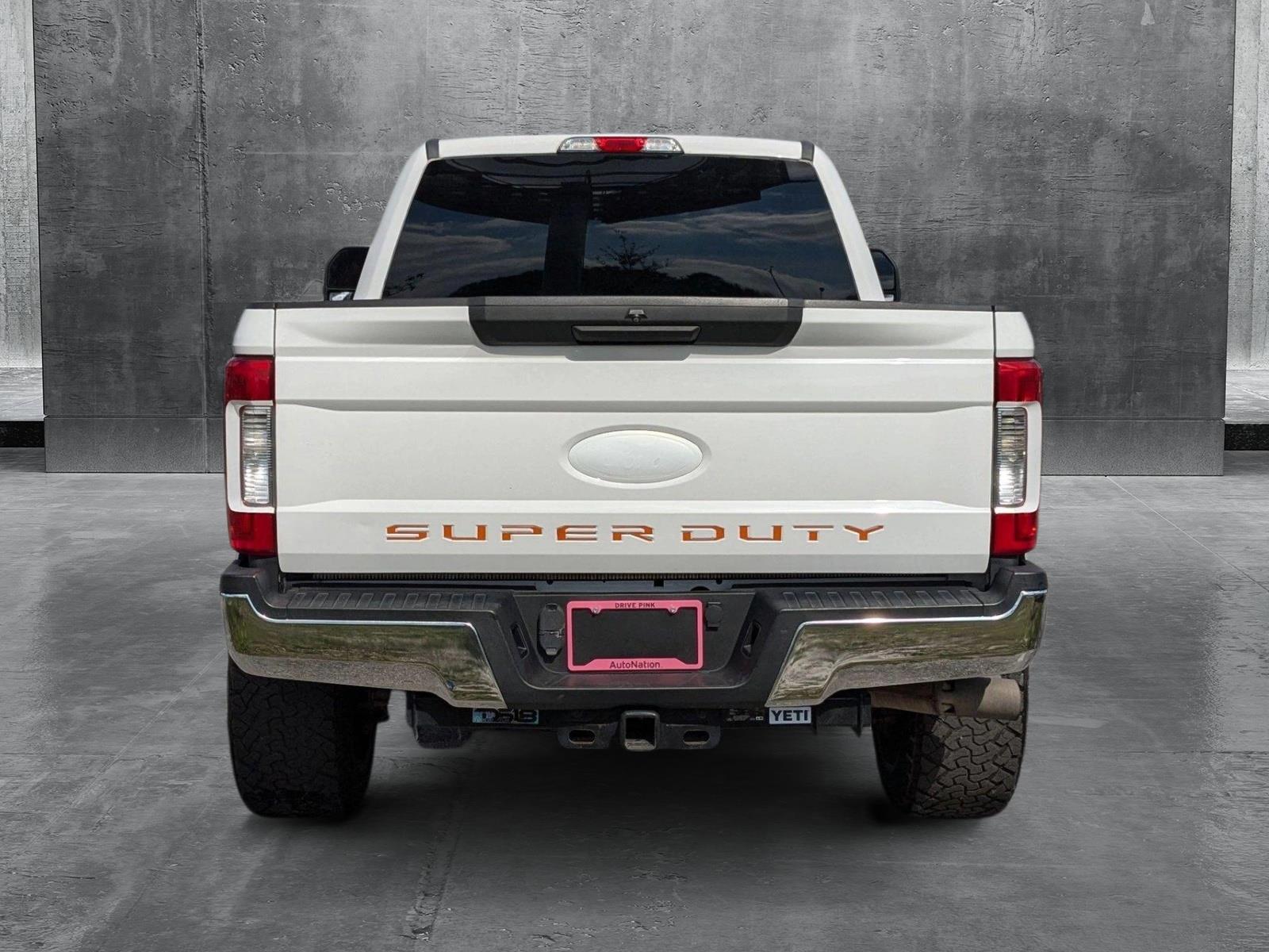 2018 Ford Super Duty F-250 SRW Vehicle Photo in Miami, FL 33015