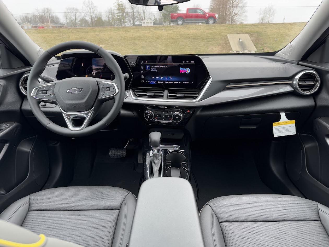 2025 Chevrolet Trax Vehicle Photo in BOONVILLE, IN 47601-9633