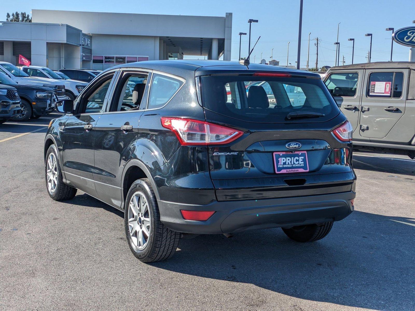 2014 Ford Escape Vehicle Photo in Bradenton, FL 34207