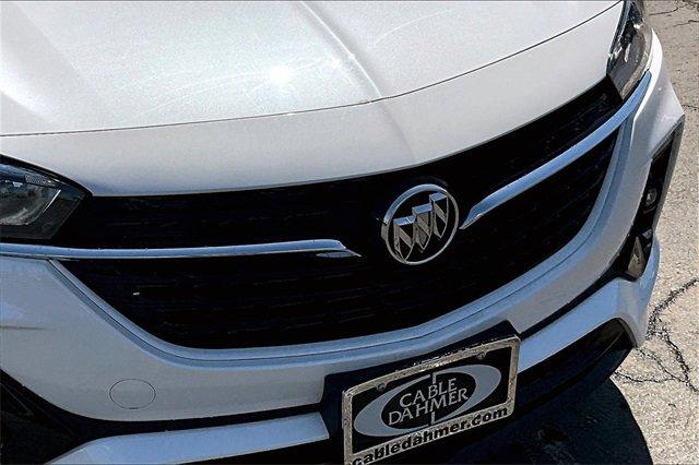2022 Buick Encore GX Vehicle Photo in TOPEKA, KS 66609-0000