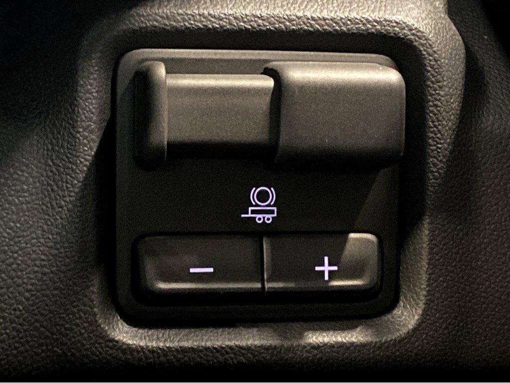 2024 Chevrolet Silverado EV Vehicle Photo in SAVANNAH, GA 31406-4513